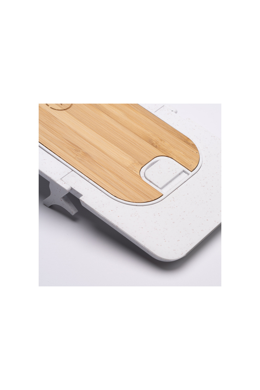 Eco-Friendly Bamboo Wireless Charger - Sustainable Charging