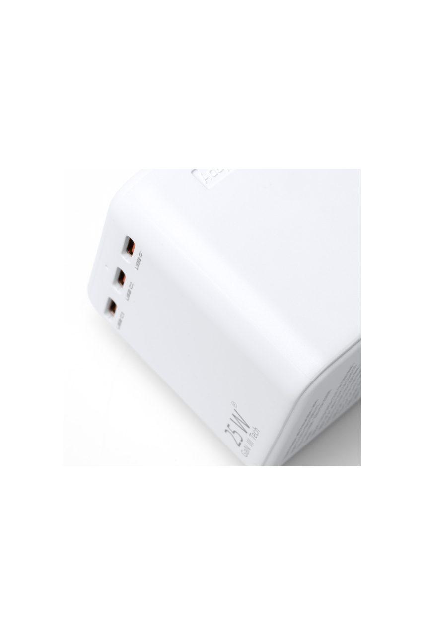 Adaptor de Călătorie Universal NEXAR - Compact și Eficient