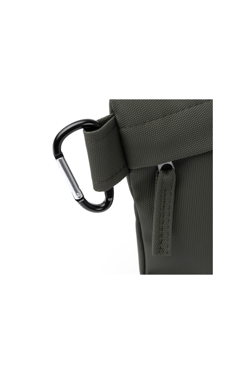 Madison PU Leather Toiletry Bag with Carabiner