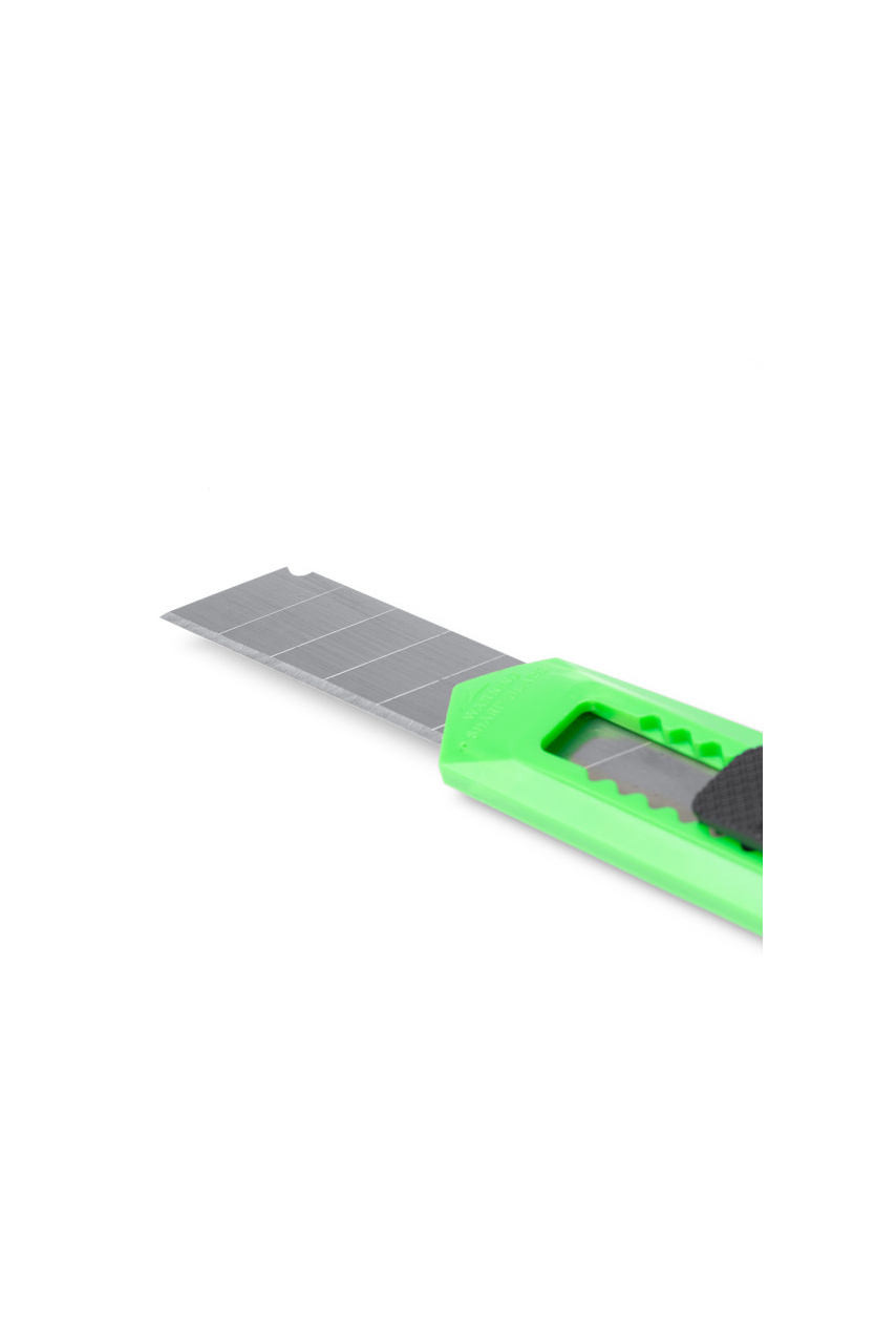 Cutter Ergonomic cu Lamă Lățită
