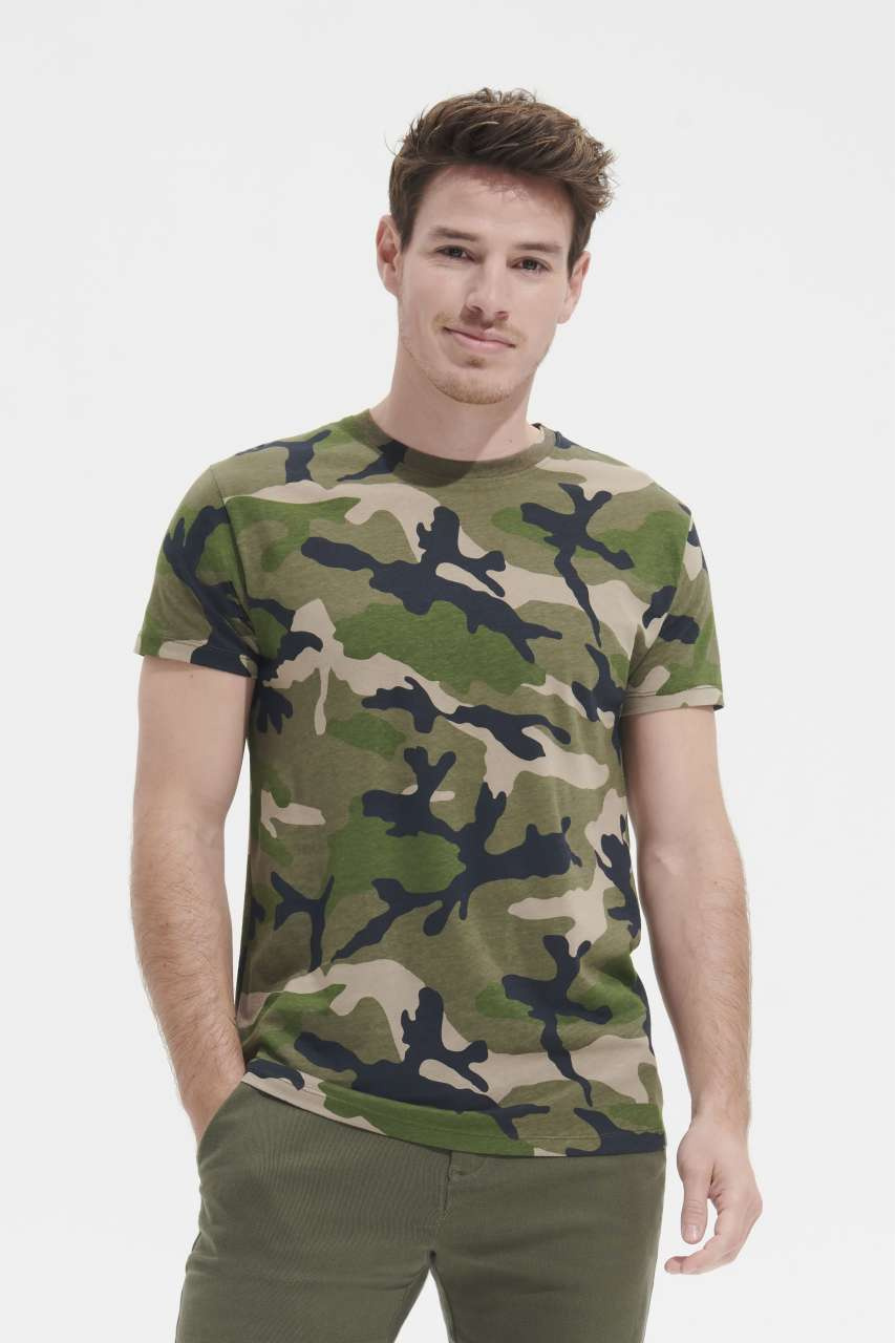 Tricou Camo pentru Bărbați - Stil și Confort