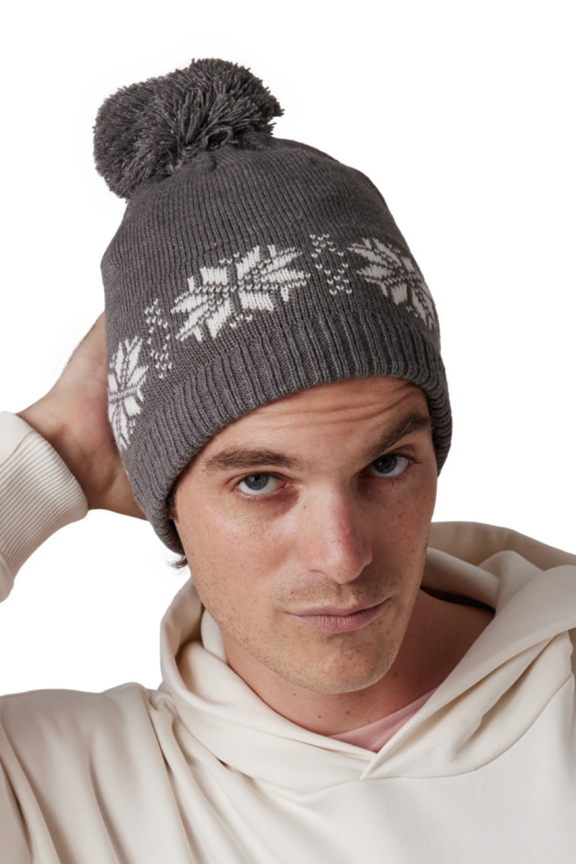 Căciulă Tricotată Fair Isle cu Ciucure - Modă și Căldură