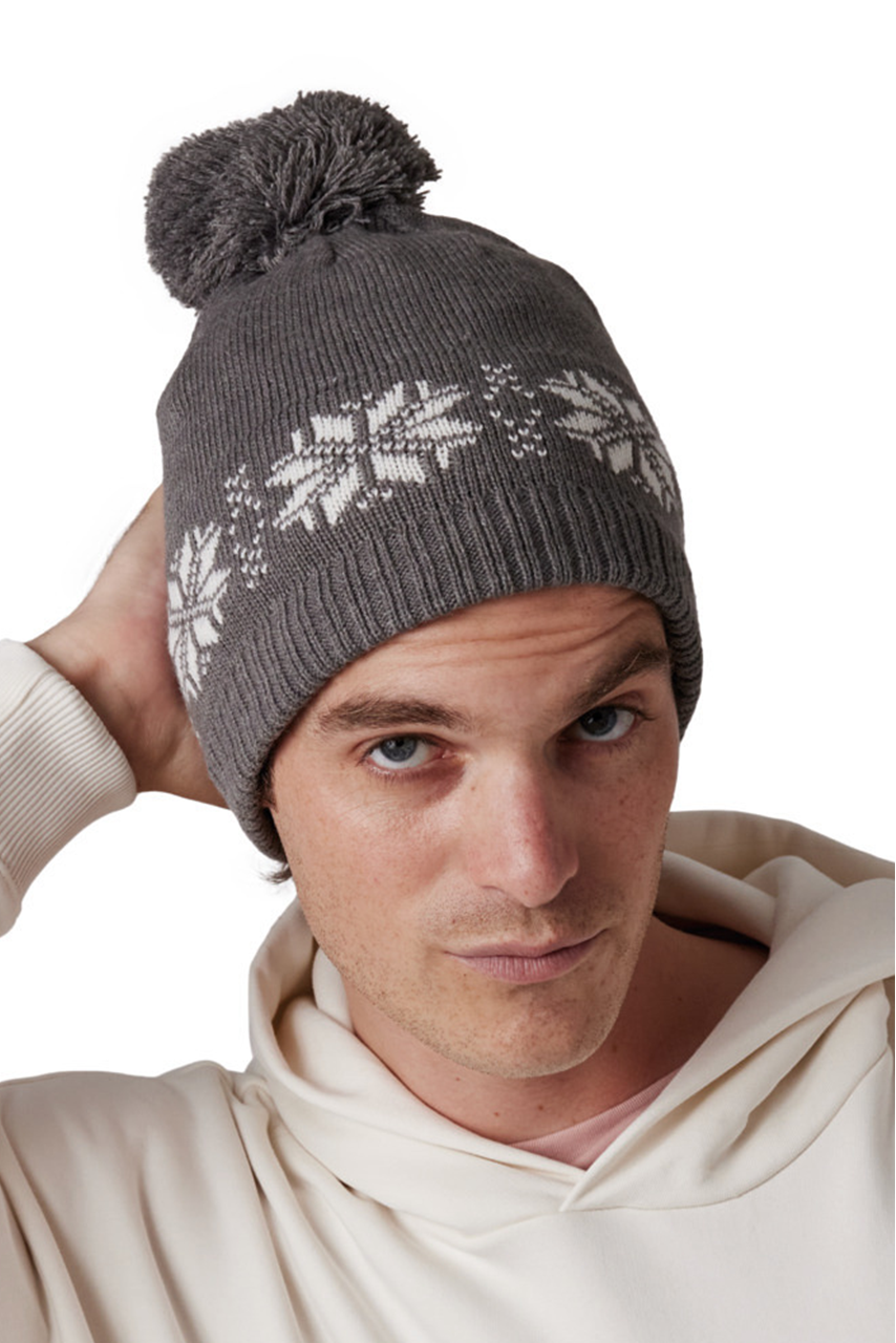 Căciulă Tricotată Fair Isle cu Ciucure - Modă și Căldură