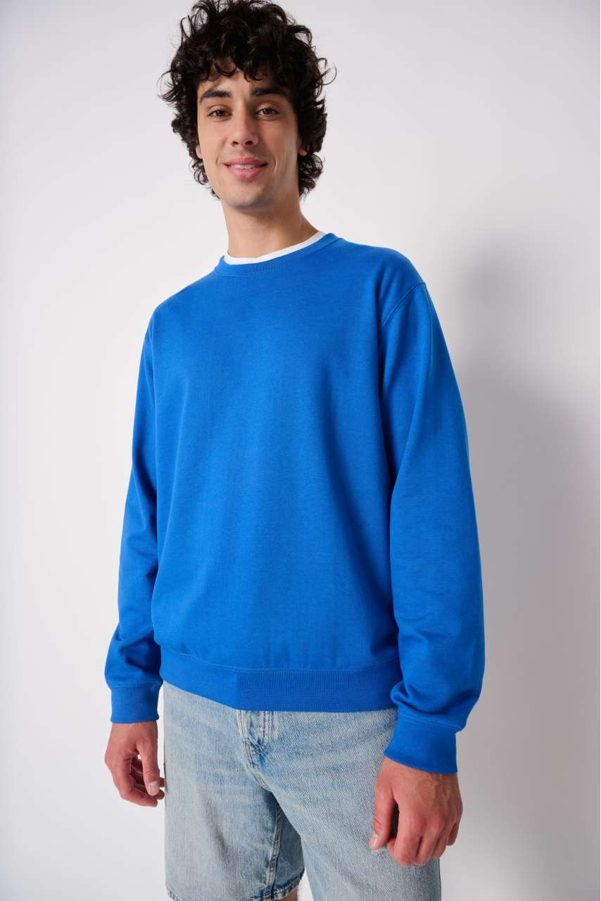 Unisex Basic Round Neck Sweatshirt - Comfort & Style